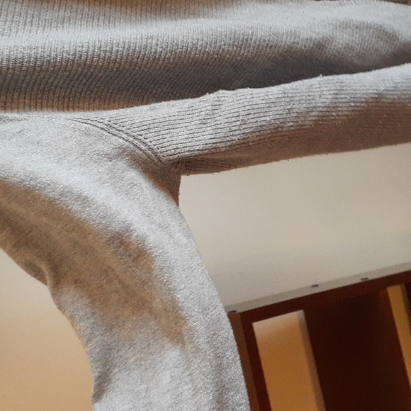 Reitman's Light Grey Ribbed Cardigan -3/4 Sleeve - Women's Size Large Petite - Picture 4 of 7